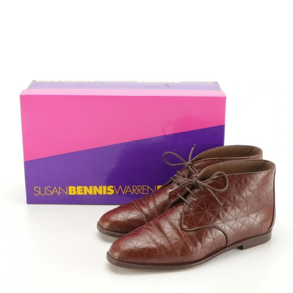 Vintage Susan Bennis/Warren Edwards Brown Leather Ankle Boots in Original Box